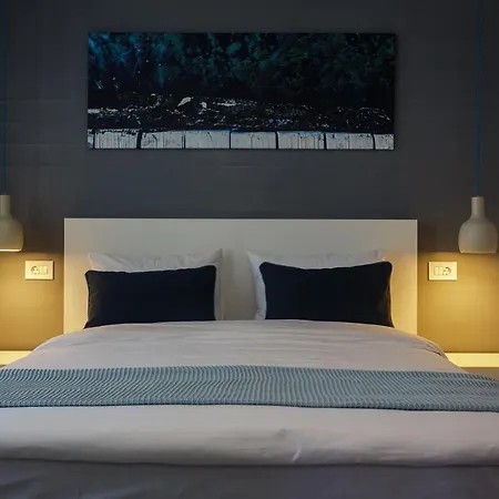 White 3* 바마베체