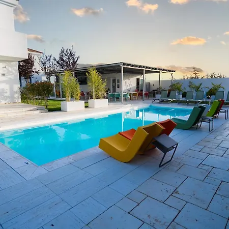 White 게스트하우스